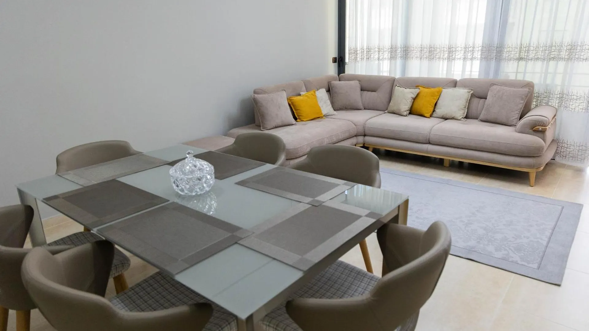 Lejlighed Luxury Lungomare Apartament Vlorë