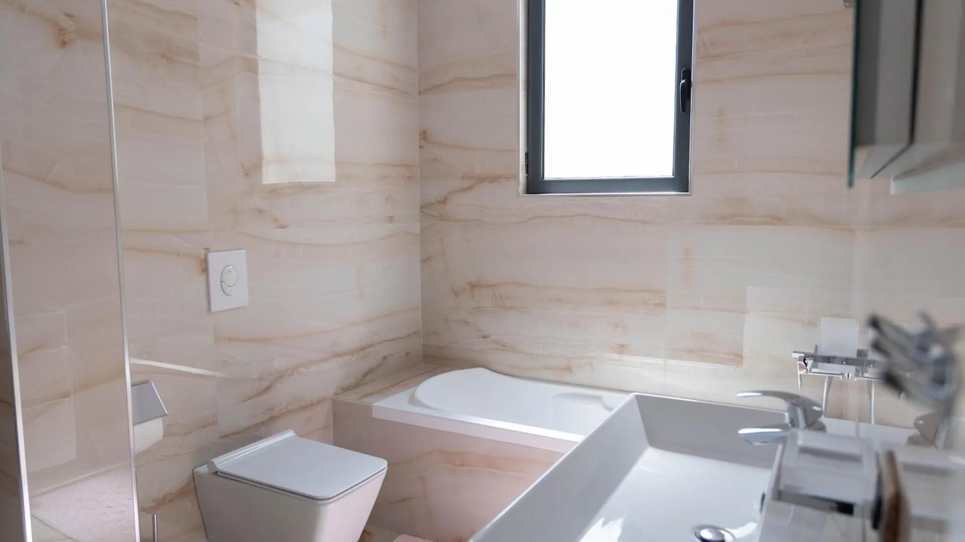 Lejlighed Luxury Lungomare Apartament Vlorë Albanien